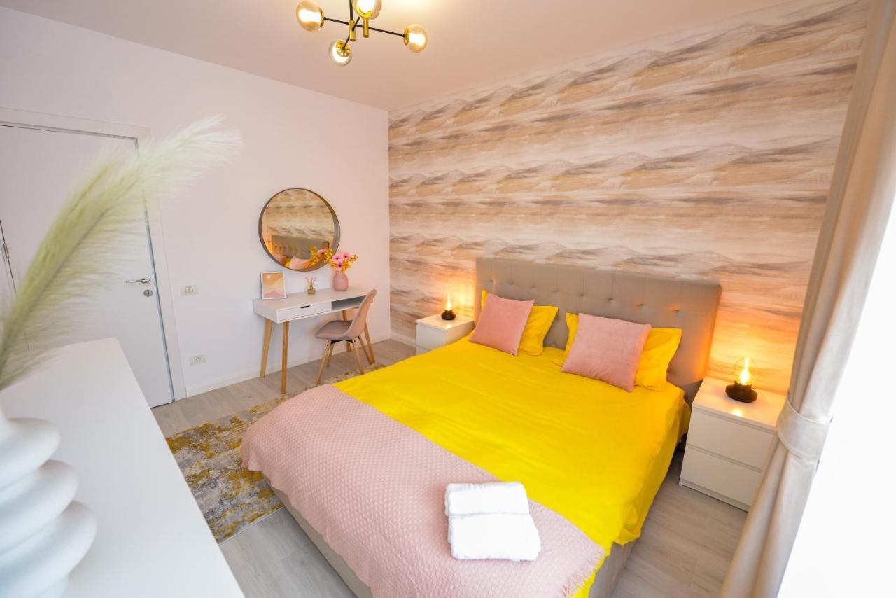 Sofia Cozy Apartment - Underground Private Parking بوخارست المظهر الخارجي الصورة