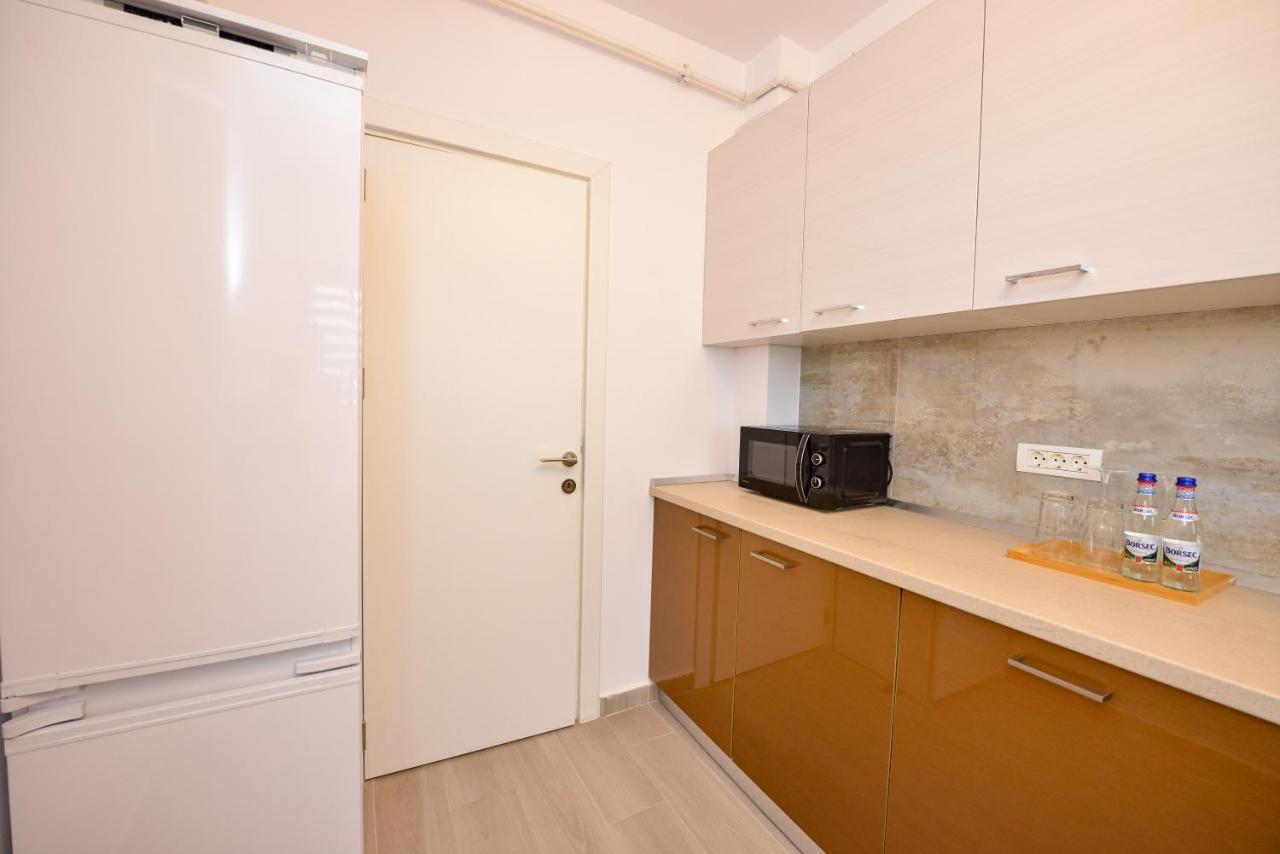 Sofia Cozy Apartment - Underground Private Parking بوخارست المظهر الخارجي الصورة