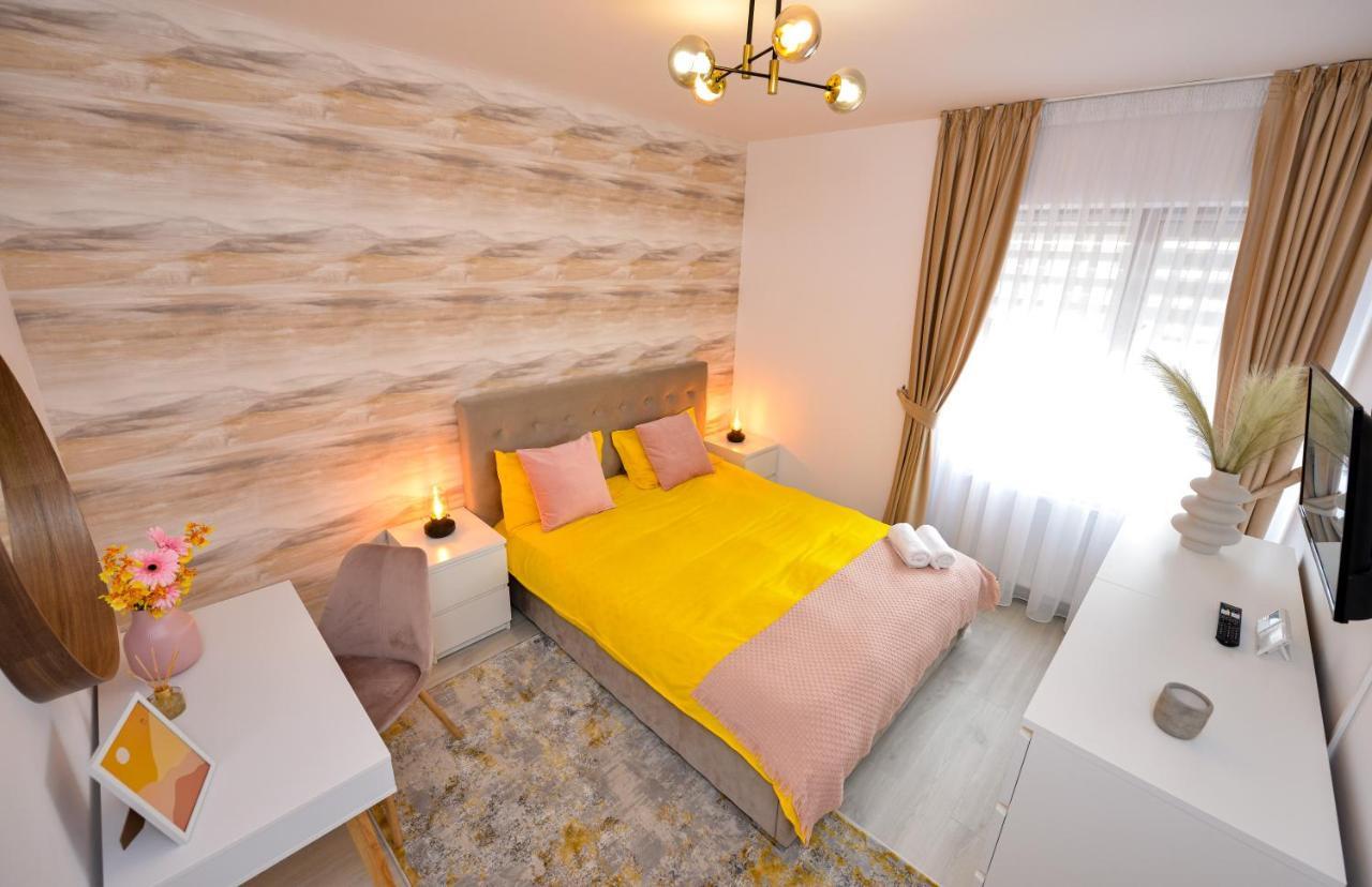 Sofia Cozy Apartment - Underground Private Parking بوخارست المظهر الخارجي الصورة