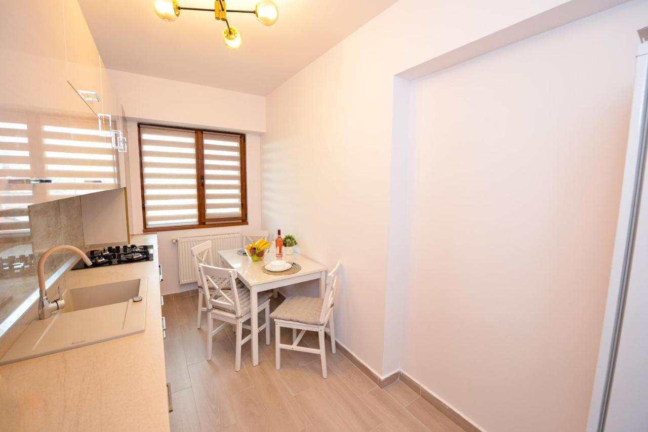 Sofia Cozy Apartment - Underground Private Parking بوخارست المظهر الخارجي الصورة