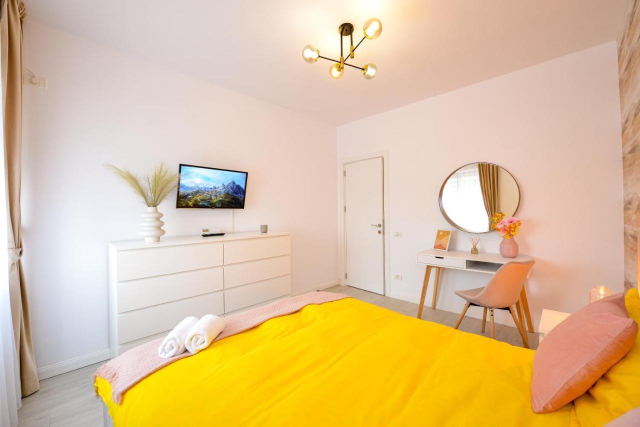 Sofia Cozy Apartment - Underground Private Parking بوخارست المظهر الخارجي الصورة