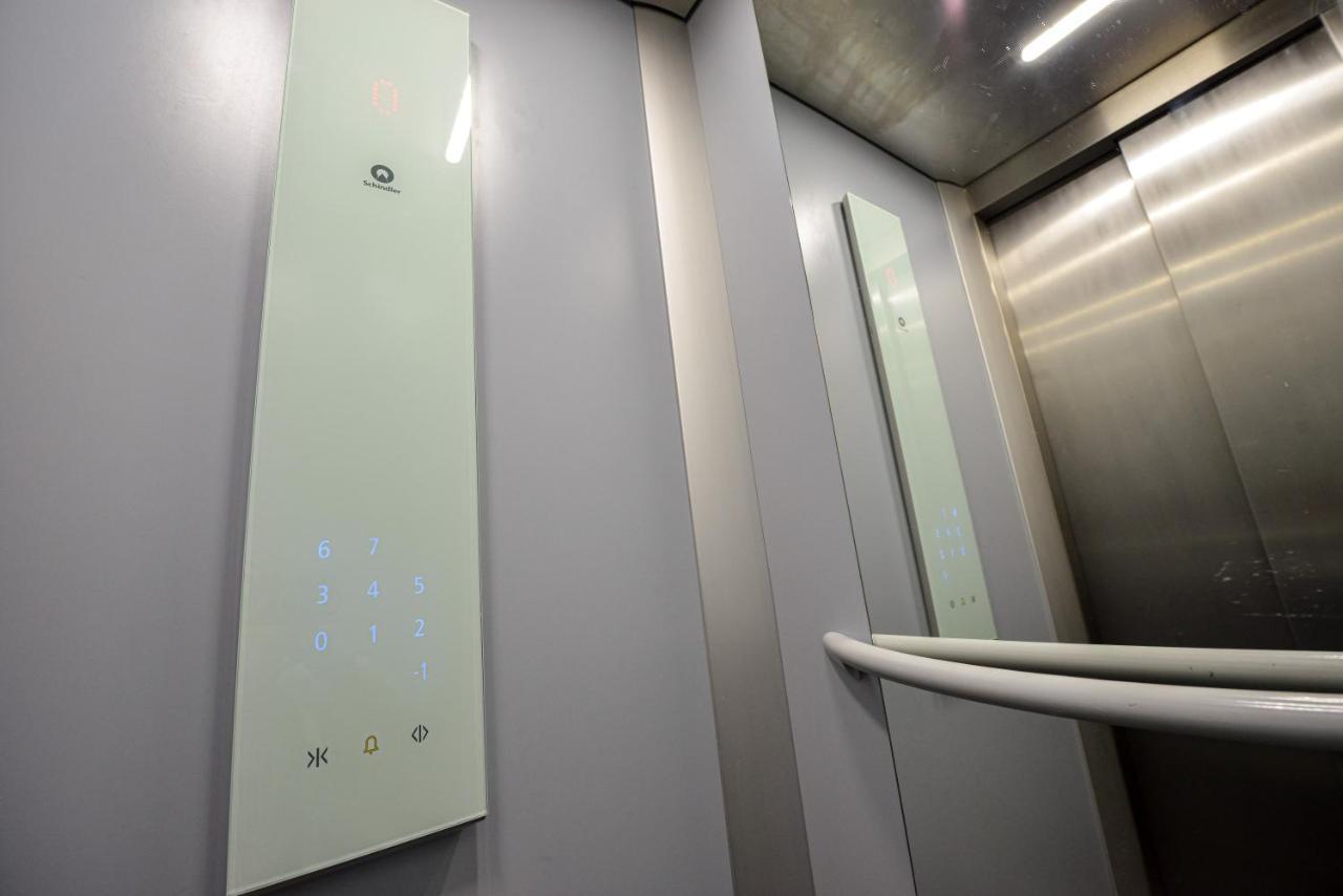 Sofia Cozy Apartment - Underground Private Parking بوخارست المظهر الخارجي الصورة