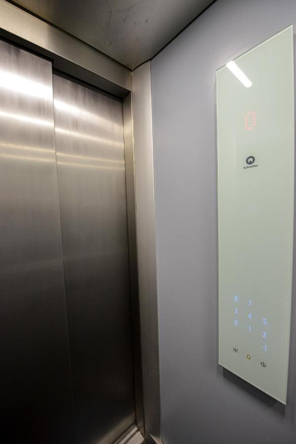 Sofia Cozy Apartment - Underground Private Parking بوخارست المظهر الخارجي الصورة