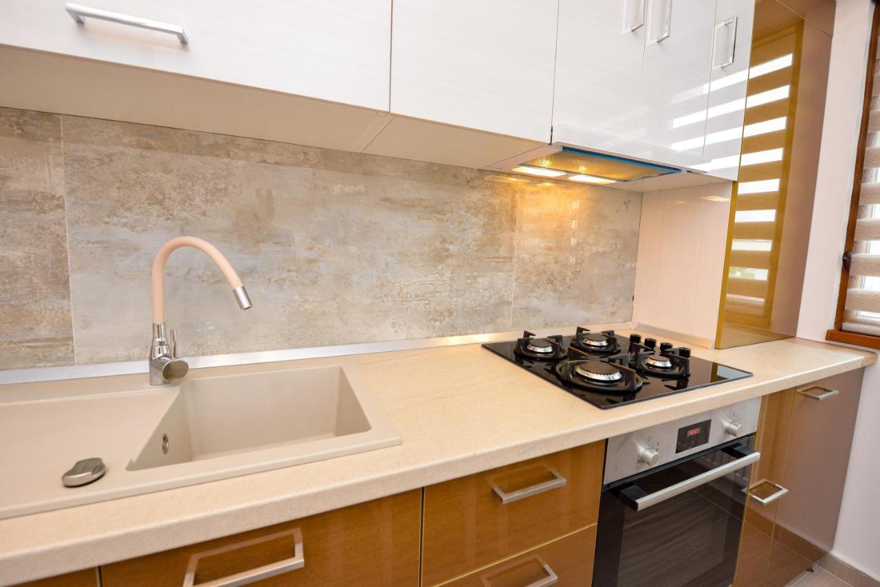 Sofia Cozy Apartment - Underground Private Parking بوخارست المظهر الخارجي الصورة