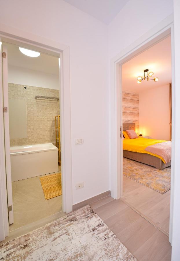 Sofia Cozy Apartment - Underground Private Parking بوخارست المظهر الخارجي الصورة